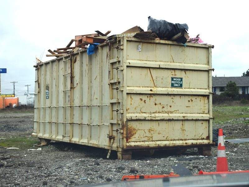 Construction debris removal in Irvine, CA